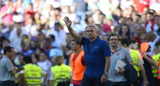 مورينيو يعد موراتي بالعودة للإنتر بعد 3 اعوام